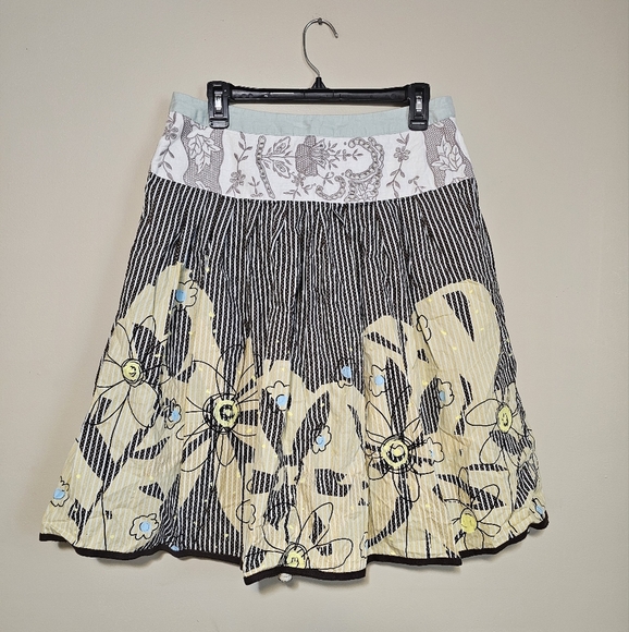 Cabi Floral Embroidered Cotton Flare Swing Skirt Style 917 Women's Size 8 - Picture 5 of 8